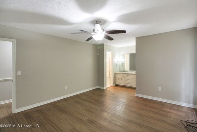 320 Helmsley Drive, Brandon, MS 39047
