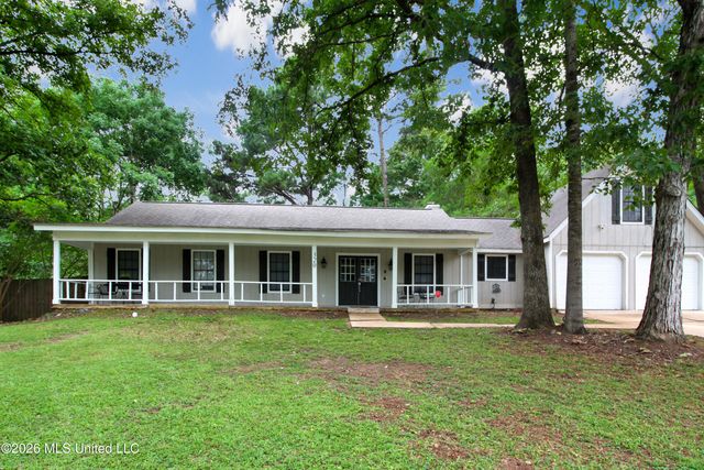 320 Helmsley Drive, Brandon, MS 39047