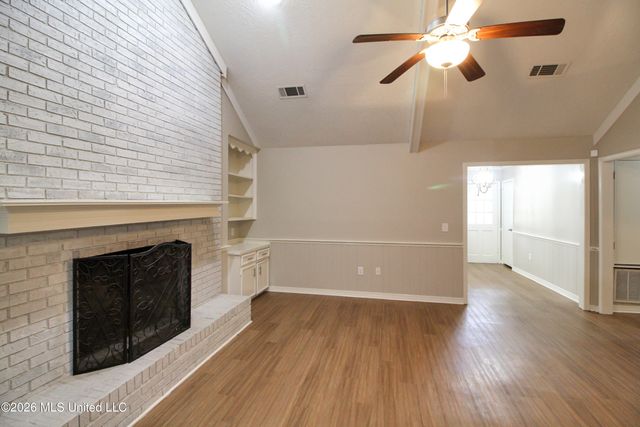 320 Helmsley Drive, Brandon, MS 39047