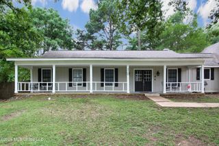 320 Helmsley Drive, Brandon, MS 39047