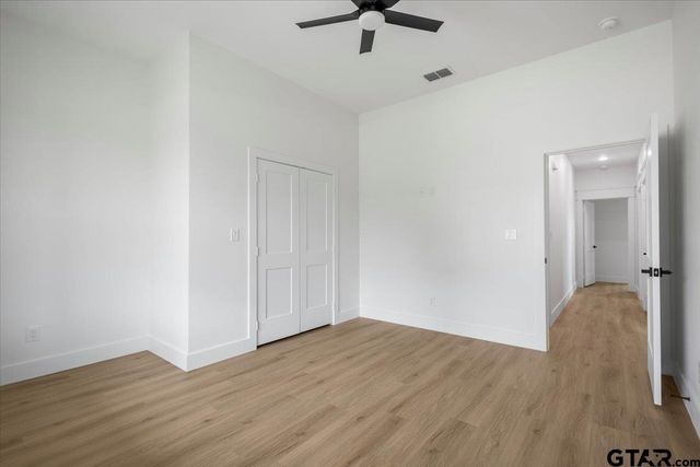 17249 Woodcrest Cir, Lindale, TX 75771