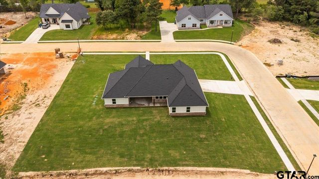 17249 Woodcrest Cir, Lindale, TX 75771