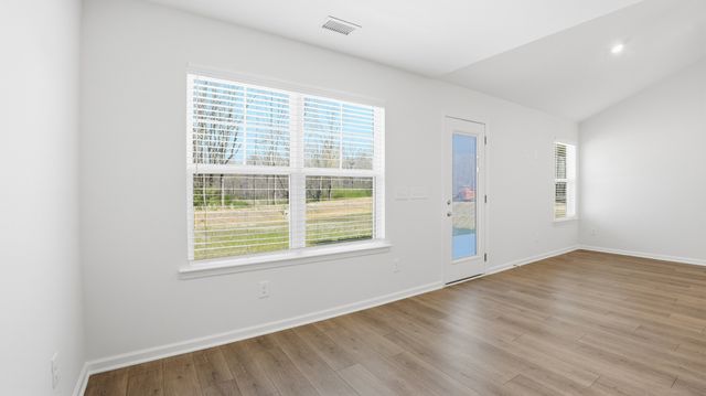 180 Stillwater Way, Tullahoma, TN 37388