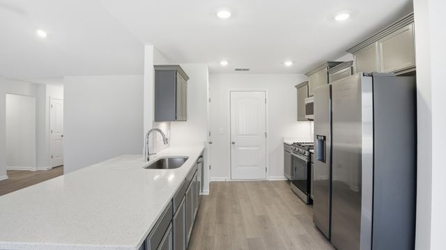 180 Stillwater Way, Tullahoma, TN 37388