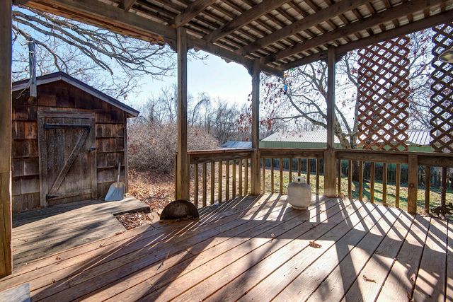 1044 Andrews Road, Sparta, MO 65753