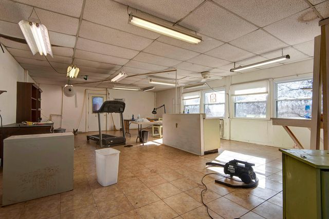 1044 Andrews Road, Sparta, MO 65753