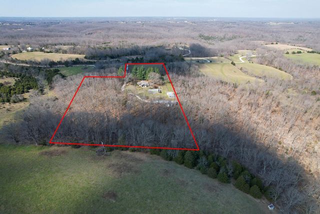 1044 Andrews Road, Sparta, MO 65753