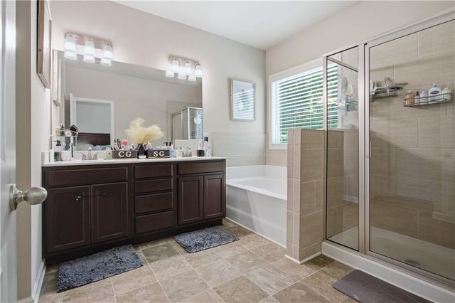 2453 Quay Ridge, Lawrenceville, GA 30044