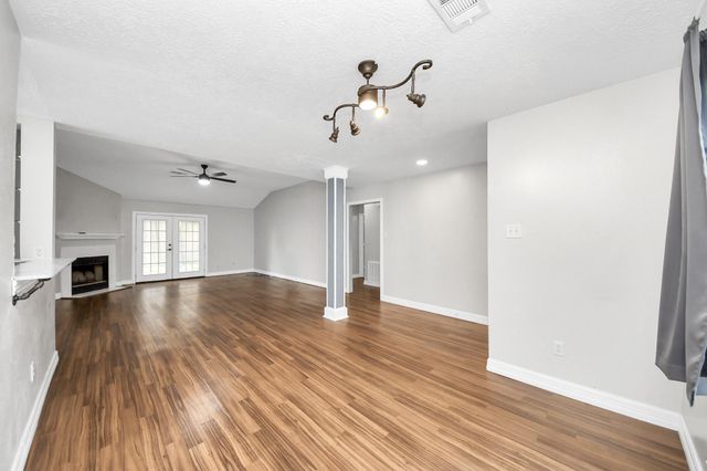 28707 Stapleford St, Spring, TX 77386