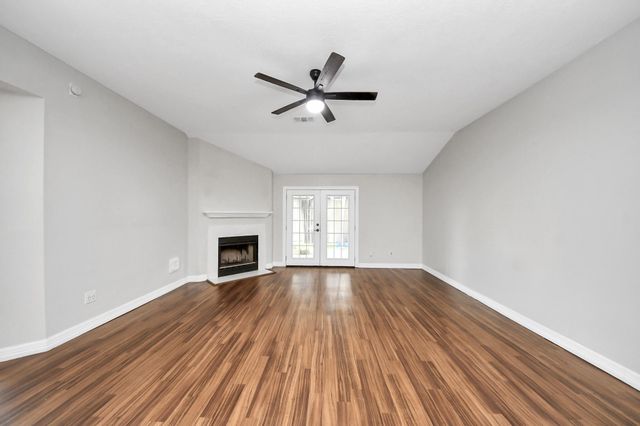 28707 Stapleford St, Spring, TX 77386