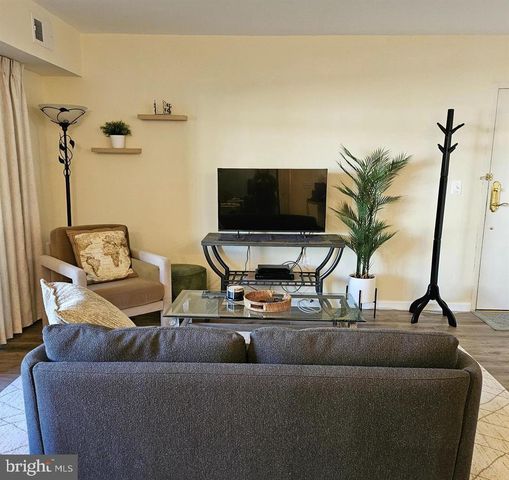 304-B FORBES ST, Annapolis, MD 21401