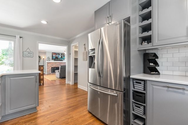 3926 Pineview Drive SE, Smyrna, GA 30080