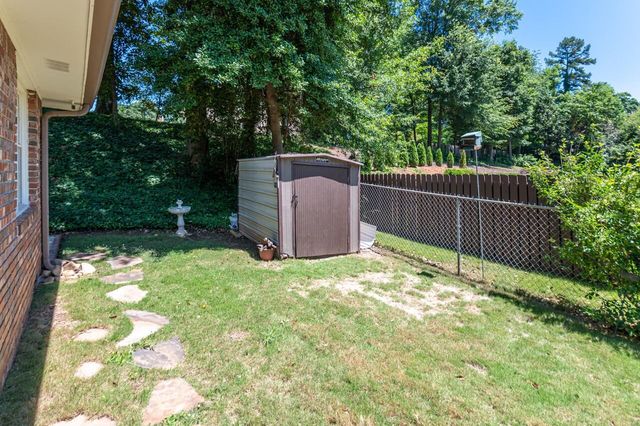 3926 Pineview Drive SE, Smyrna, GA 30080