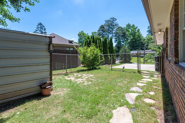 3926 Pineview Drive SE, Smyrna, GA 30080