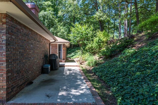 3926 Pineview Drive SE, Smyrna, GA 30080