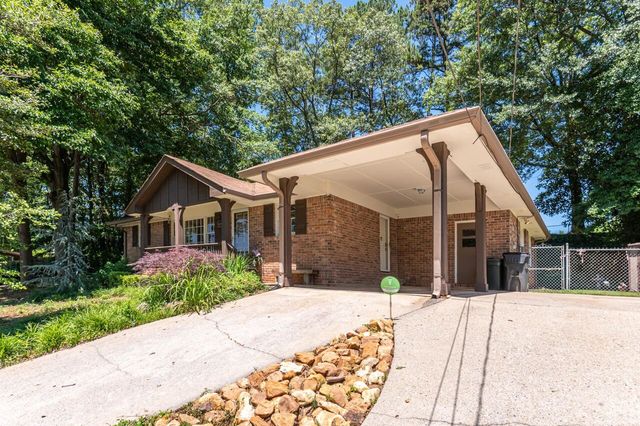 3926 Pineview Drive SE, Smyrna, GA 30080