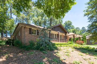 3926 Pineview Drive SE, Smyrna, GA 30080