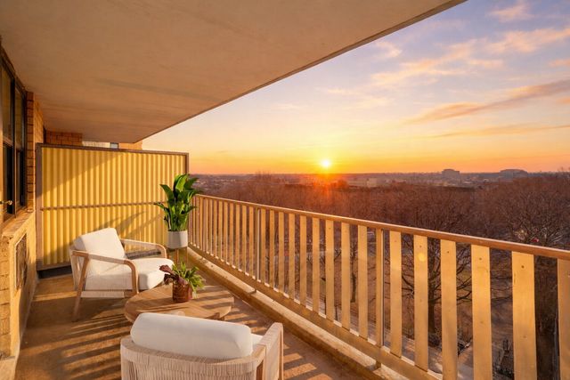 3960 54th St Apt 7N, New York City, NY 11377