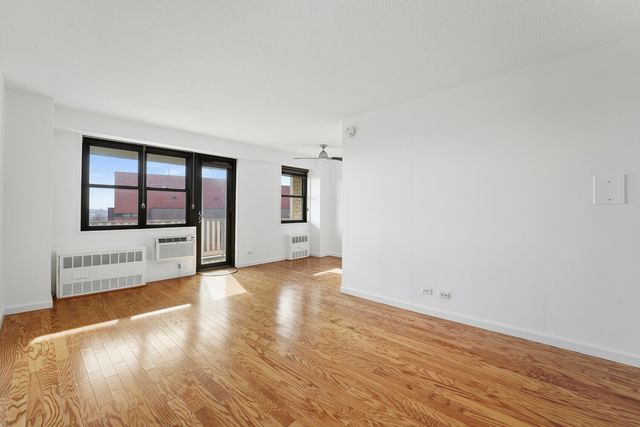3960 54th St Apt 7N, New York City, NY 11377