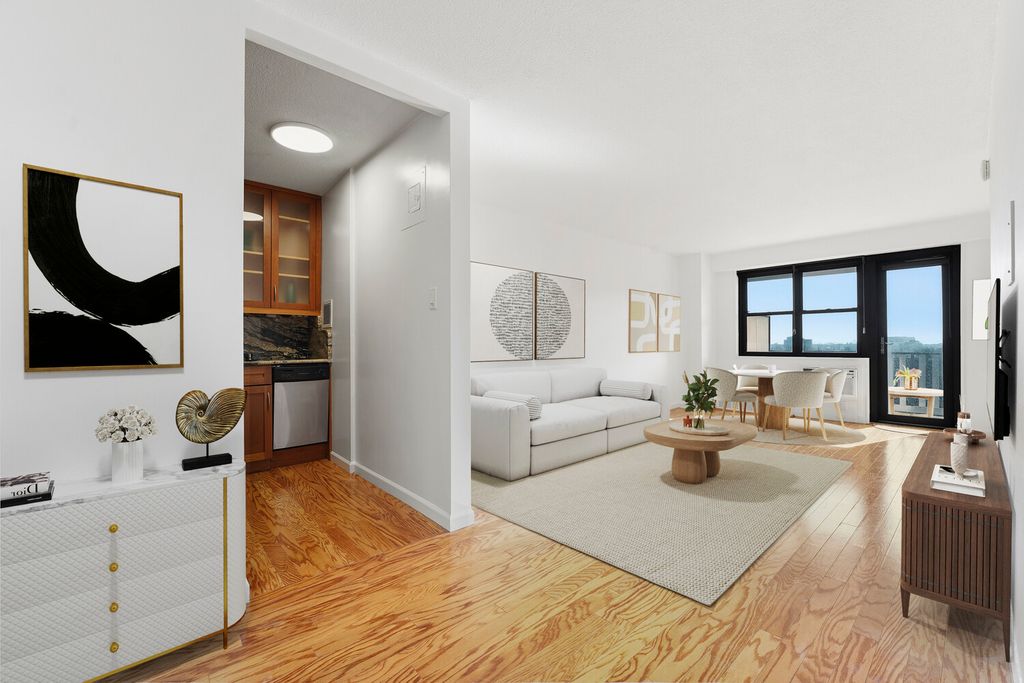 3960 54th St Apt 7N, New York City, NY 11377