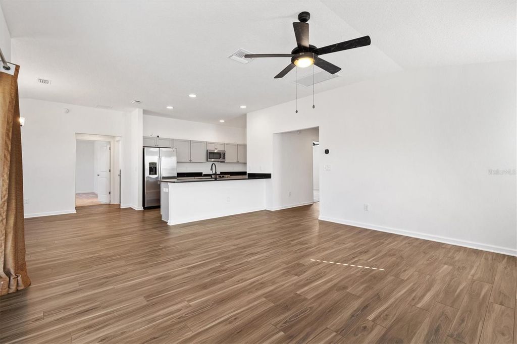 Image 7 of property listing at 1639 SEIVER STREET, The Villages, FL 34762