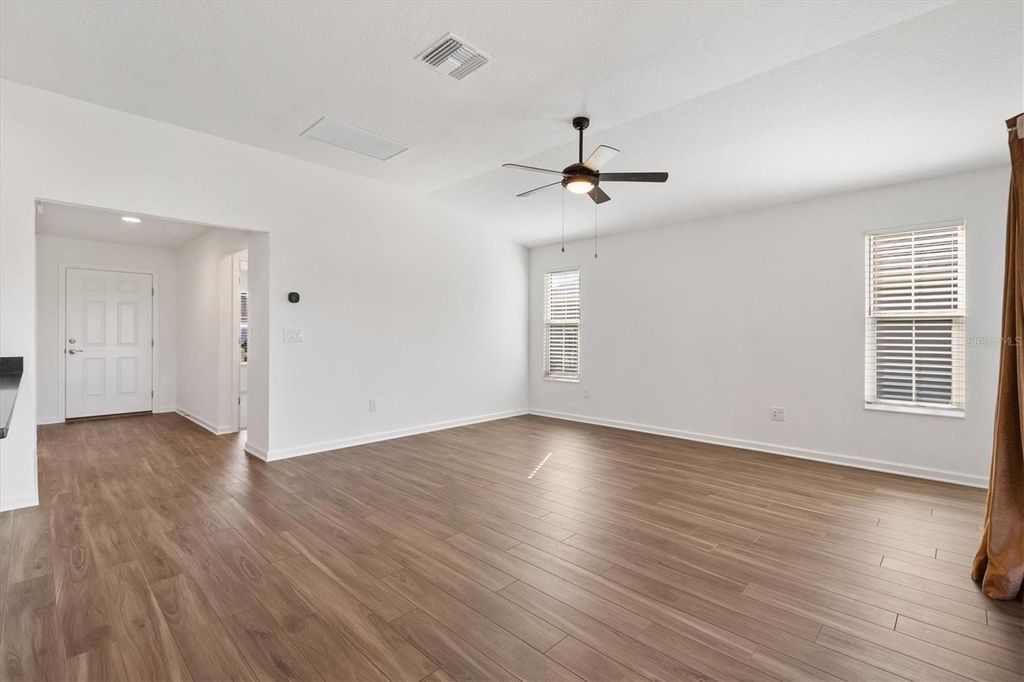 Image 8 of property listing at 1639 SEIVER STREET, The Villages, FL 34762