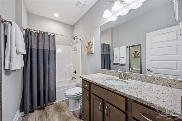 706 Upper Heron Way, Pensacola, FL 32506