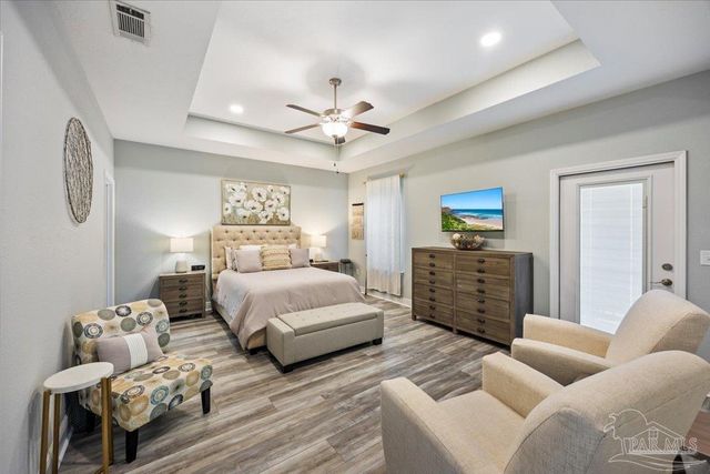 706 Upper Heron Way, Pensacola, FL 32506