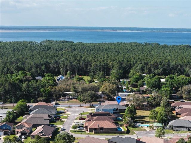 706 Upper Heron Way, Pensacola, FL 32506