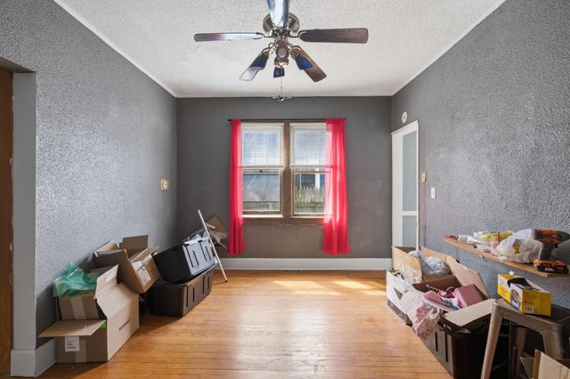 1105 Rose Avenue E, Saint Paul, MN 55106
