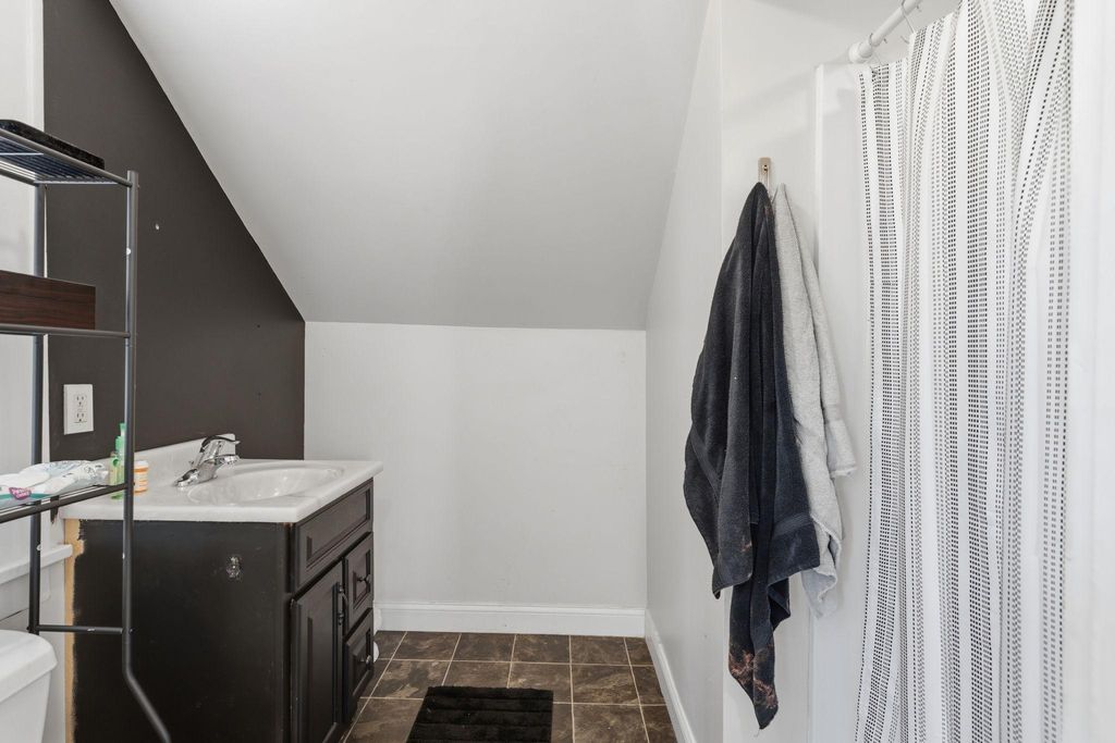 1105 Rose Avenue E, Saint Paul, MN 55106 — photo 4