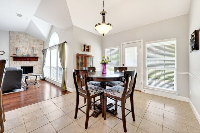 800 Wren Court, Forney, TX 75126