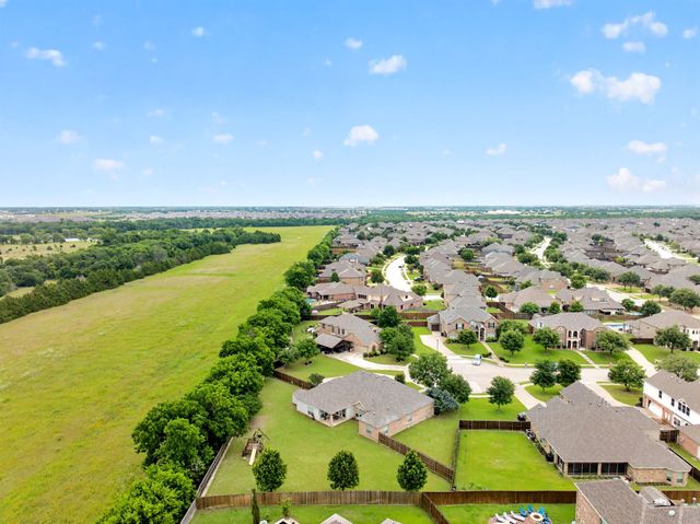 800 Wren Court, Forney, TX 75126