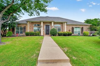 800 Wren Court, Forney, TX 75126