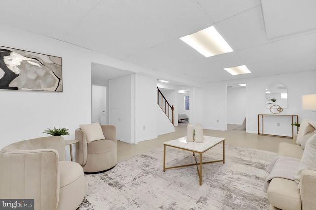 4607 HARLAN ST, Rockville, MD 20853