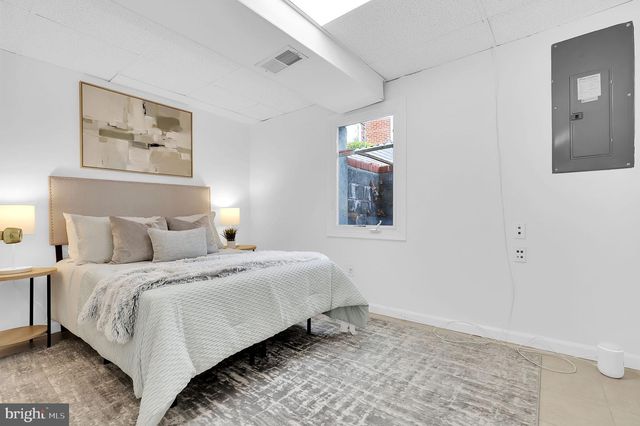 4607 HARLAN ST, Rockville, MD 20853