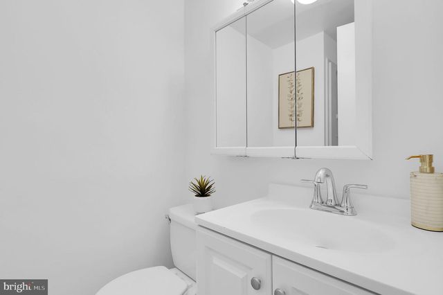 4607 HARLAN ST, Rockville, MD 20853