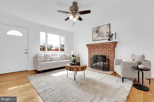 4607 HARLAN ST, Rockville, MD 20853