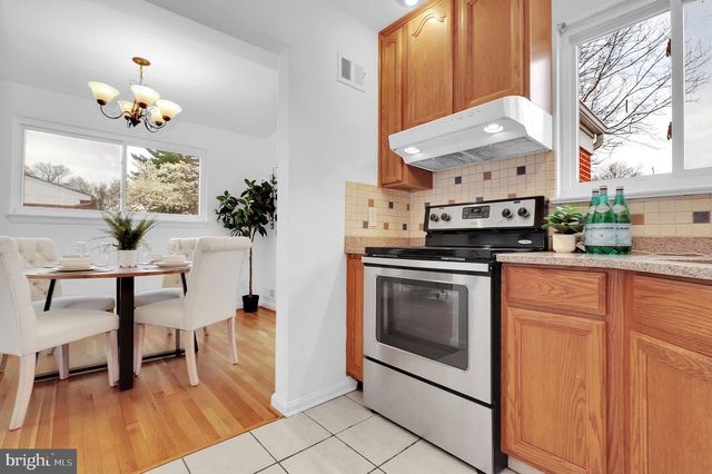 4607 HARLAN ST, Rockville, MD 20853