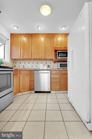 4607 HARLAN ST, Rockville, MD 20853