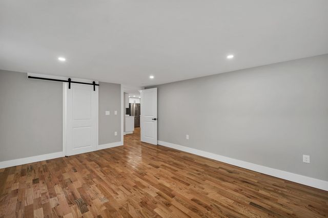77 Straw Road, Manchester, NH 03102