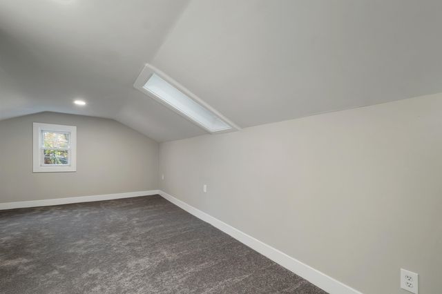 77 Straw Road, Manchester, NH 03102