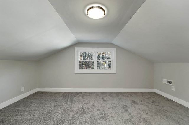 77 Straw Road, Manchester, NH 03102