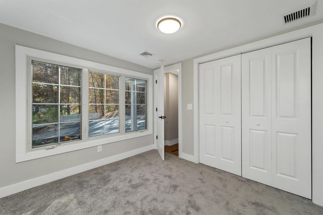 77 Straw Road, Manchester, NH 03102