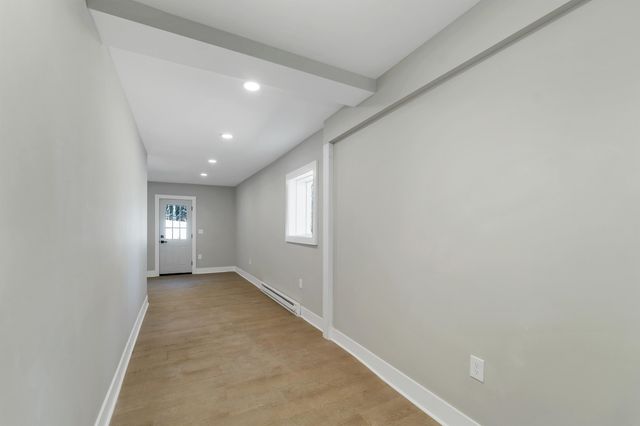 77 Straw Road, Manchester, NH 03102