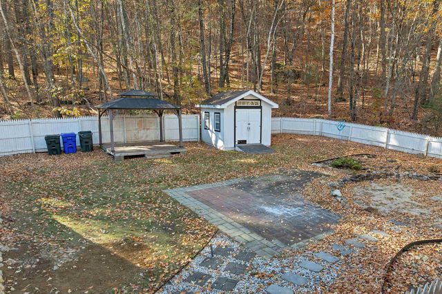77 Straw Road, Manchester, NH 03102