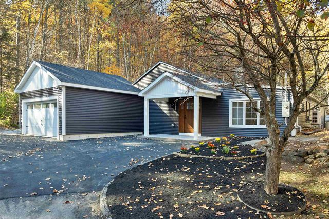 77 Straw Road, Manchester, NH 03102