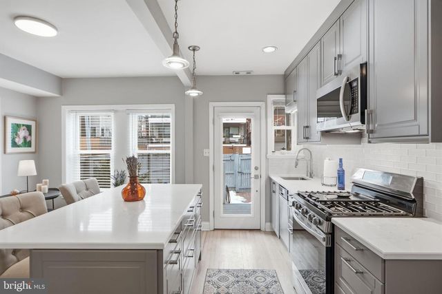 608 ORLEANS PL NE, Washington, DC 20002