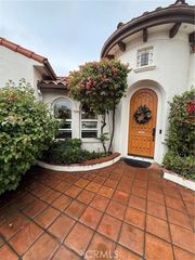 735 Rembrandt Circle, Corona, CA 92882