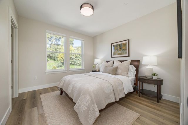 121 Aptos Village Way 4, Aptos, CA 95003